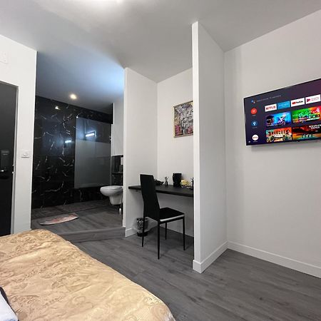 Jacuzzi Terrasse Centre Ville Narbonne Chambre 1 Esterno foto