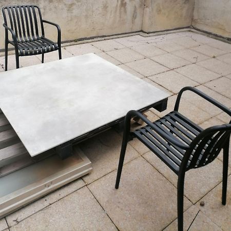 Jacuzzi Terrasse Centre Ville Narbonne Chambre 1 Esterno foto